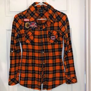 Buckle Daytrip long sleeve button down. Orange and black plaid. Small
